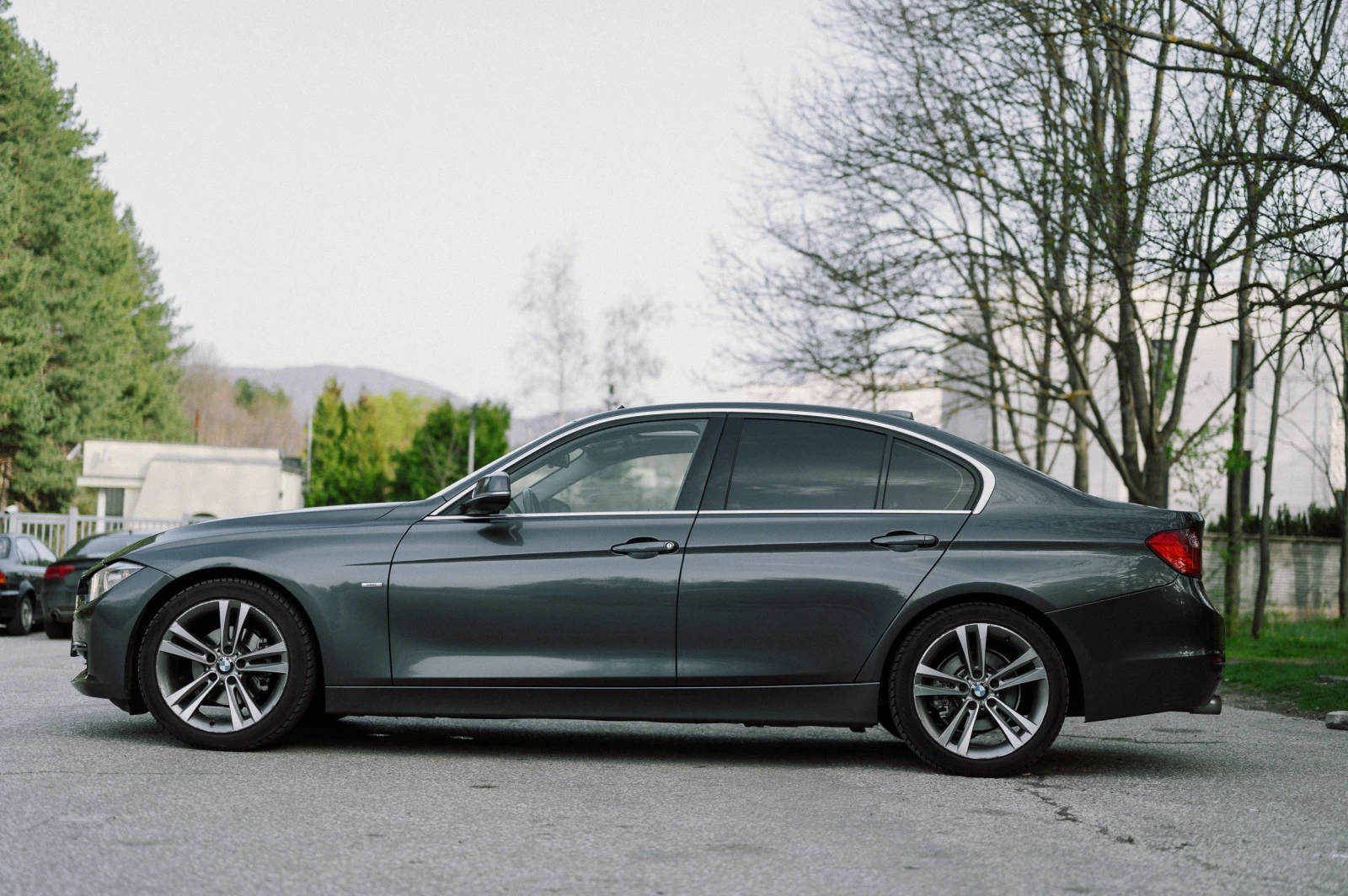 BMW 320 F30 320i, 184 к.с., AUTOMAT, HUD, сменени вериги - изображение 4