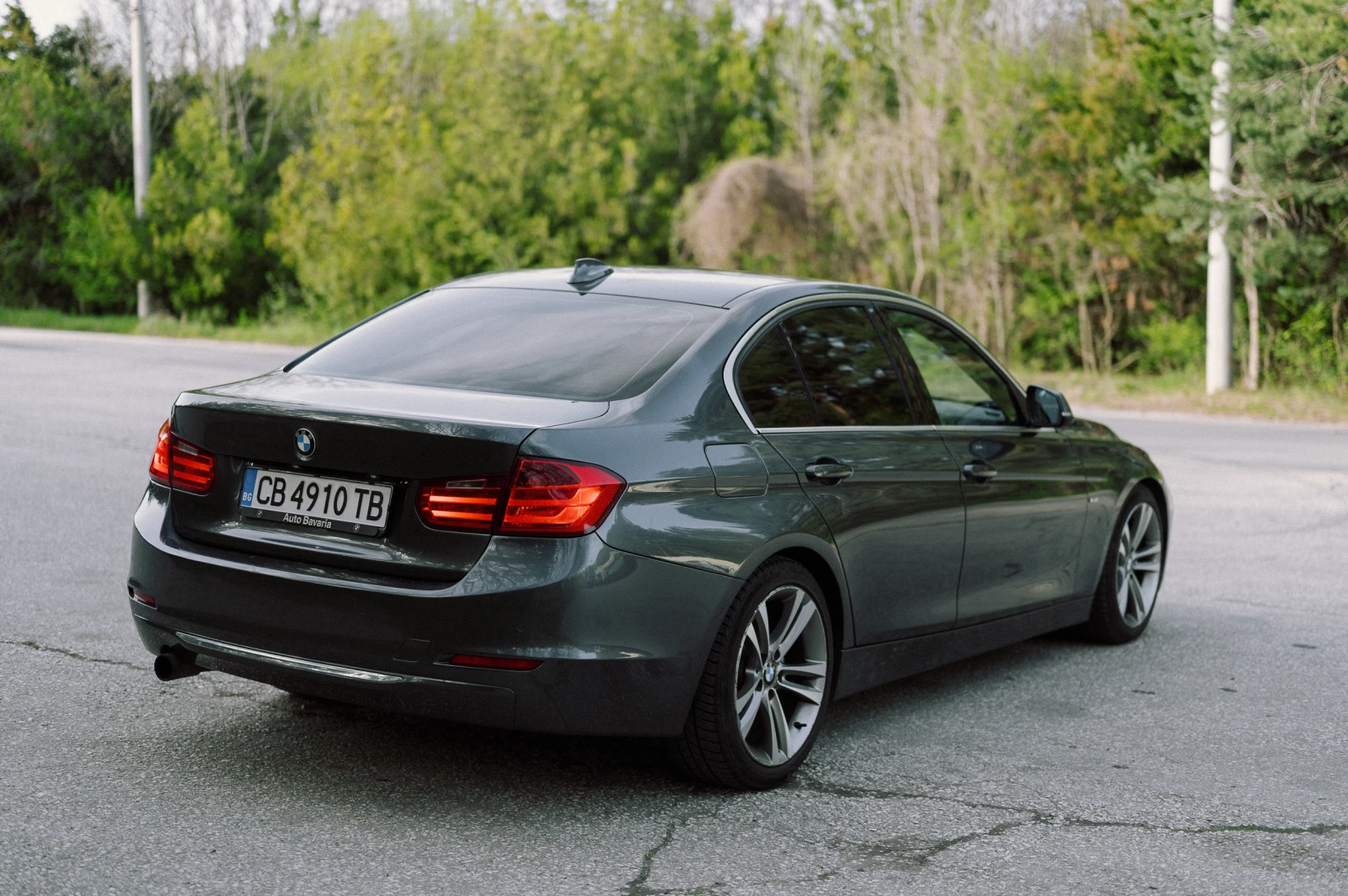 BMW 320 F30 320i, 184 к.с., AUTOMAT, HUD, сменени вериги - изображение 2