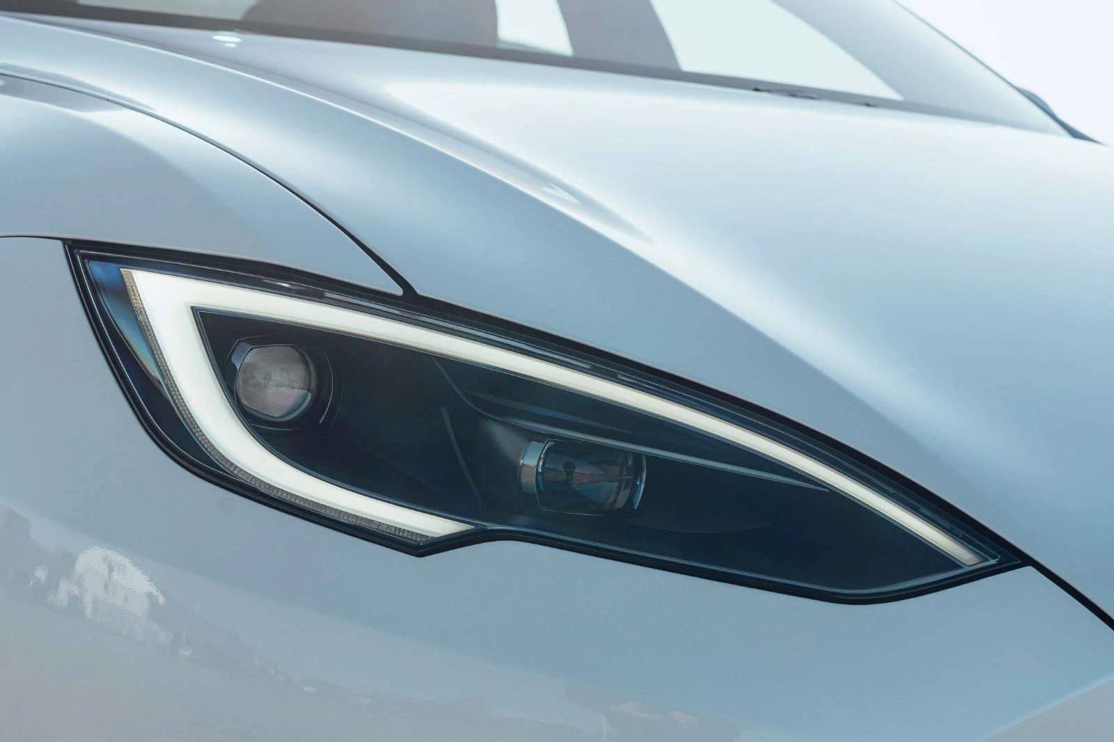 Tesla Model S LONG-RANGE/670HP/PANO/360/LED/VCONTROL/157f - изображение 2