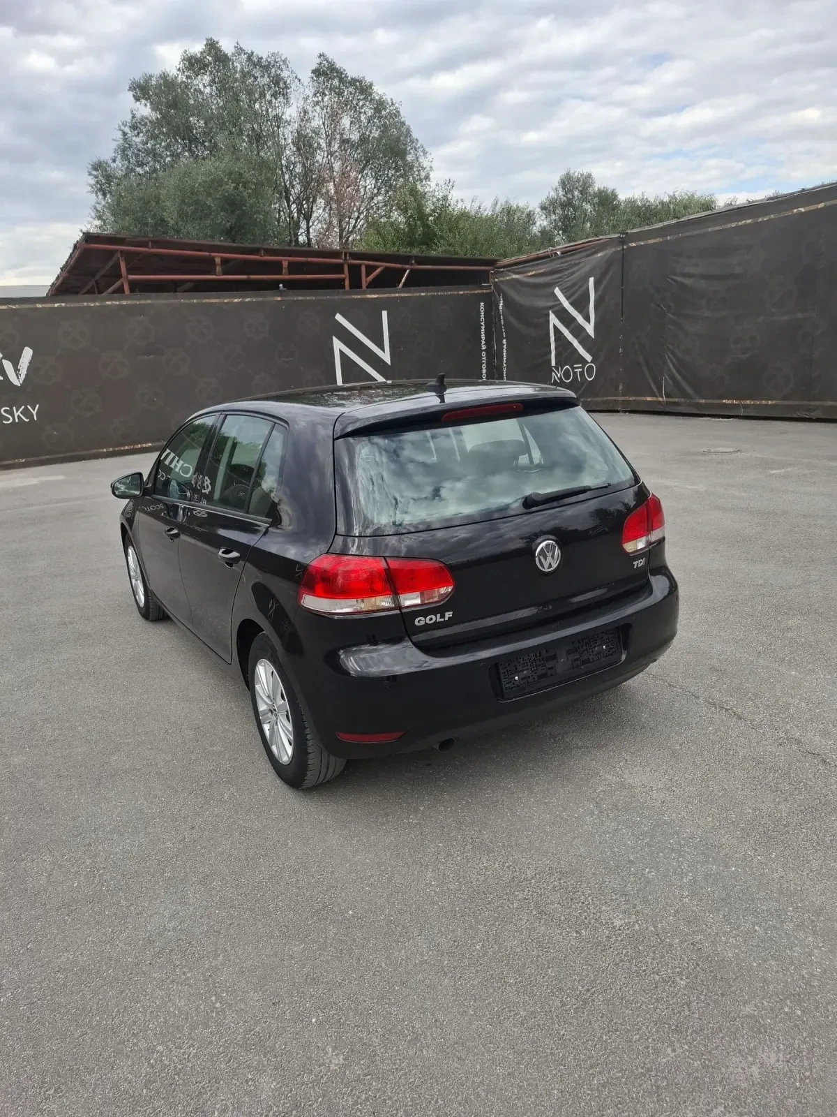VW Golf 1.6TDI 105к.с - изображение 5