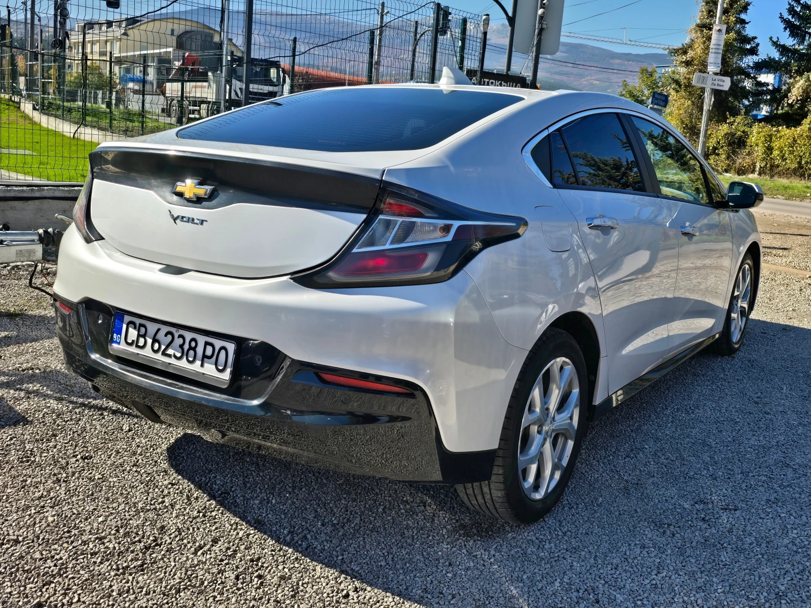 Chevrolet Volt Premier/ Plug-In Хибрид/Лизинг - изображение 4