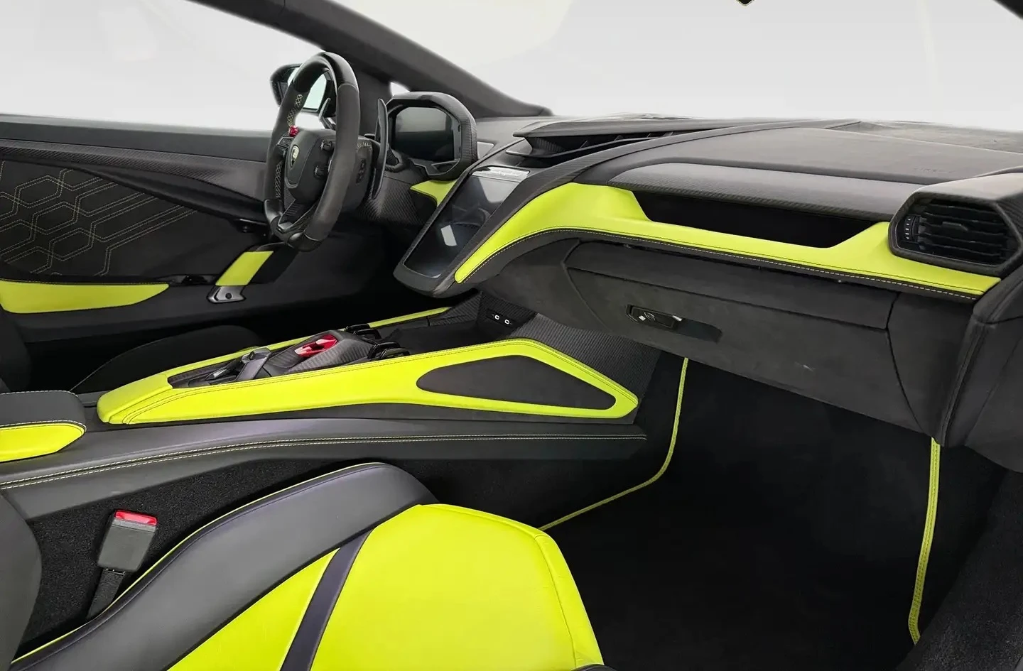 Lamborghini Revuelto 6.5 V12 HPEV 4WD, снимка 14 - Автомобили и джипове - 53719585