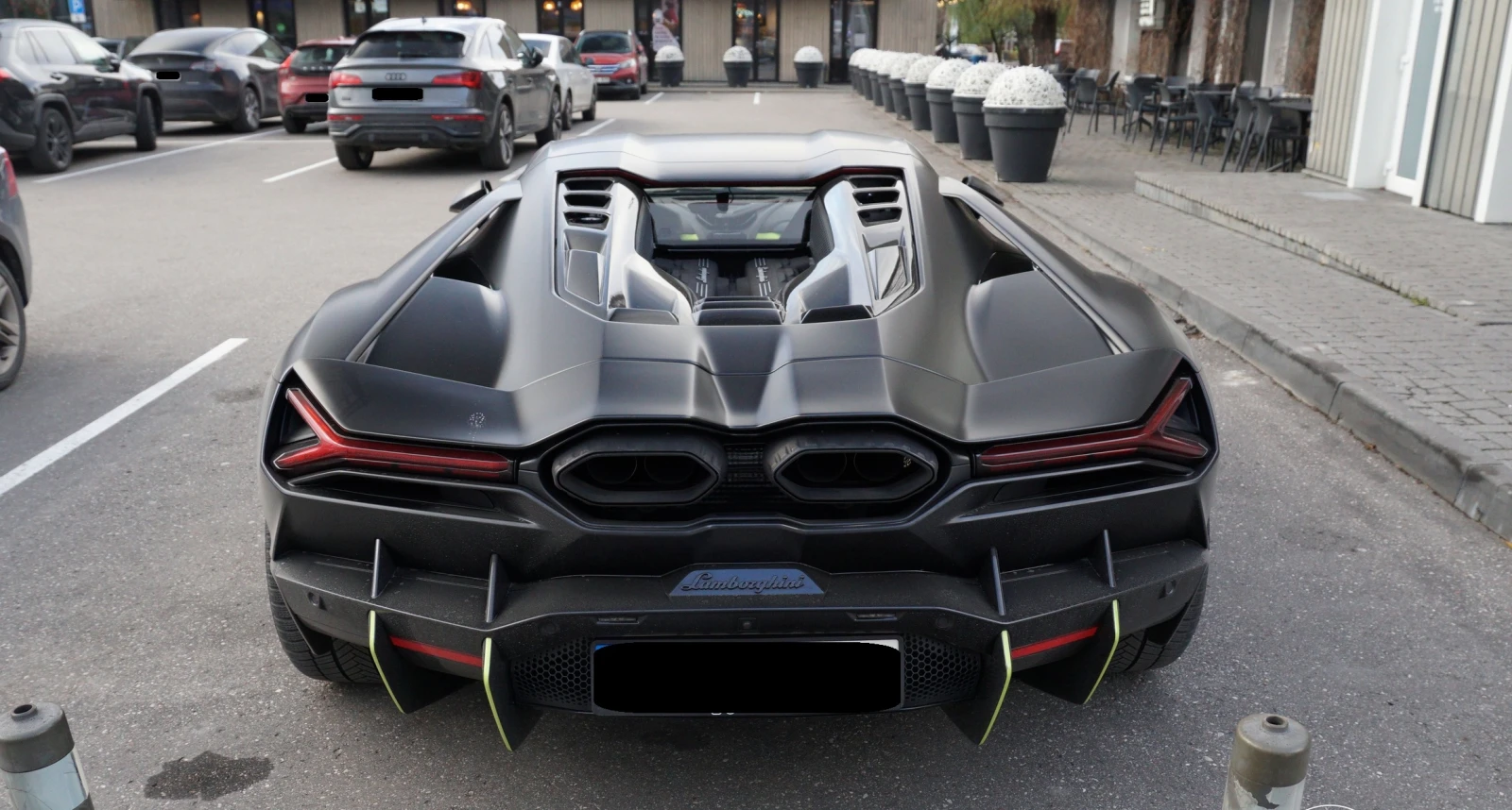 Lamborghini Revuelto 6.5 V12 HPEV 4WD, снимка 7 - Автомобили и джипове - 53719585