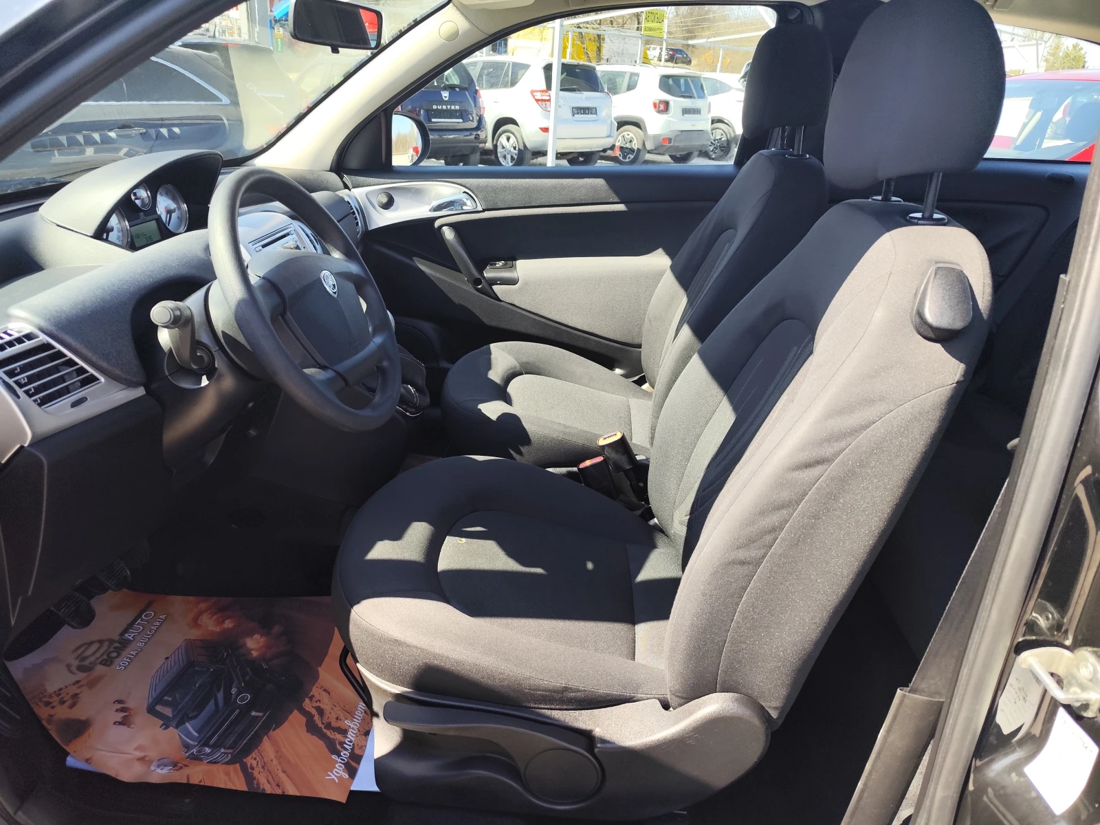 Lancia Ypsilon 1.2i* EURO5A* KLIMA* , снимка 7 - Автомобили и джипове - 53815098