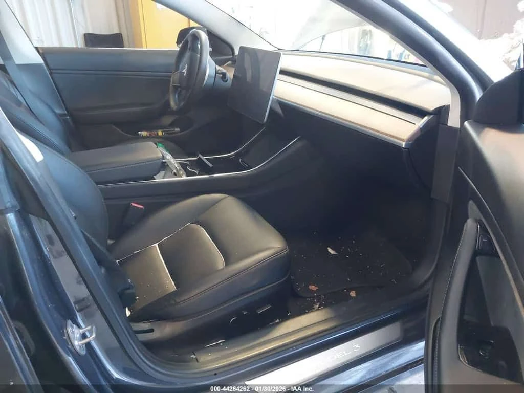 Tesla Model 3 LONG RANGE DUAL MOTOR AWD/CARFAX/ КРАЙНА ЦЕНА, снимка 9 - Автомобили и джипове - 53939076