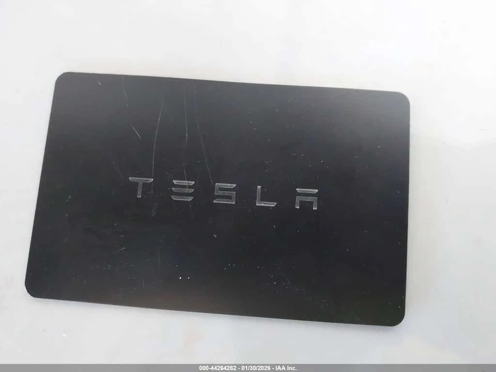 Tesla Model 3 LONG RANGE DUAL MOTOR AWD/CARFAX/ КРАЙНА ЦЕНА, снимка 13 - Автомобили и джипове - 53939076