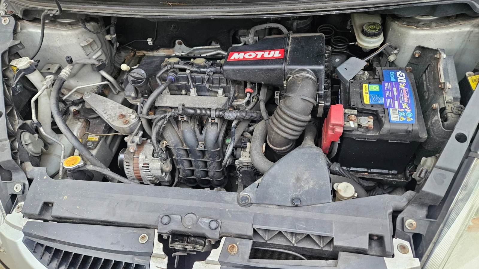 Mitsubishi Colt 1.1 I klima, снимка 9 - Автомобили и джипове - 54076859