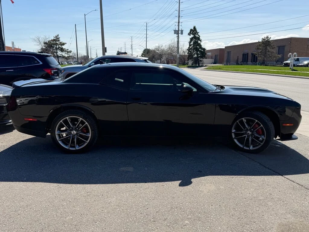 Dodge Challenger GT* AWD* АвтоКредит* (ЦЕНА ДО БГ), снимка 4 - Автомобили и джипове - 54259666