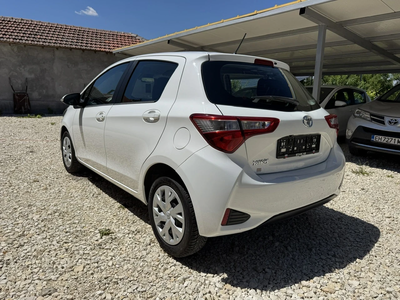 Toyota Yaris 1.5i Facelift/Multimedia/Камера, снимка 3 - Автомобили и джипове - 54942532