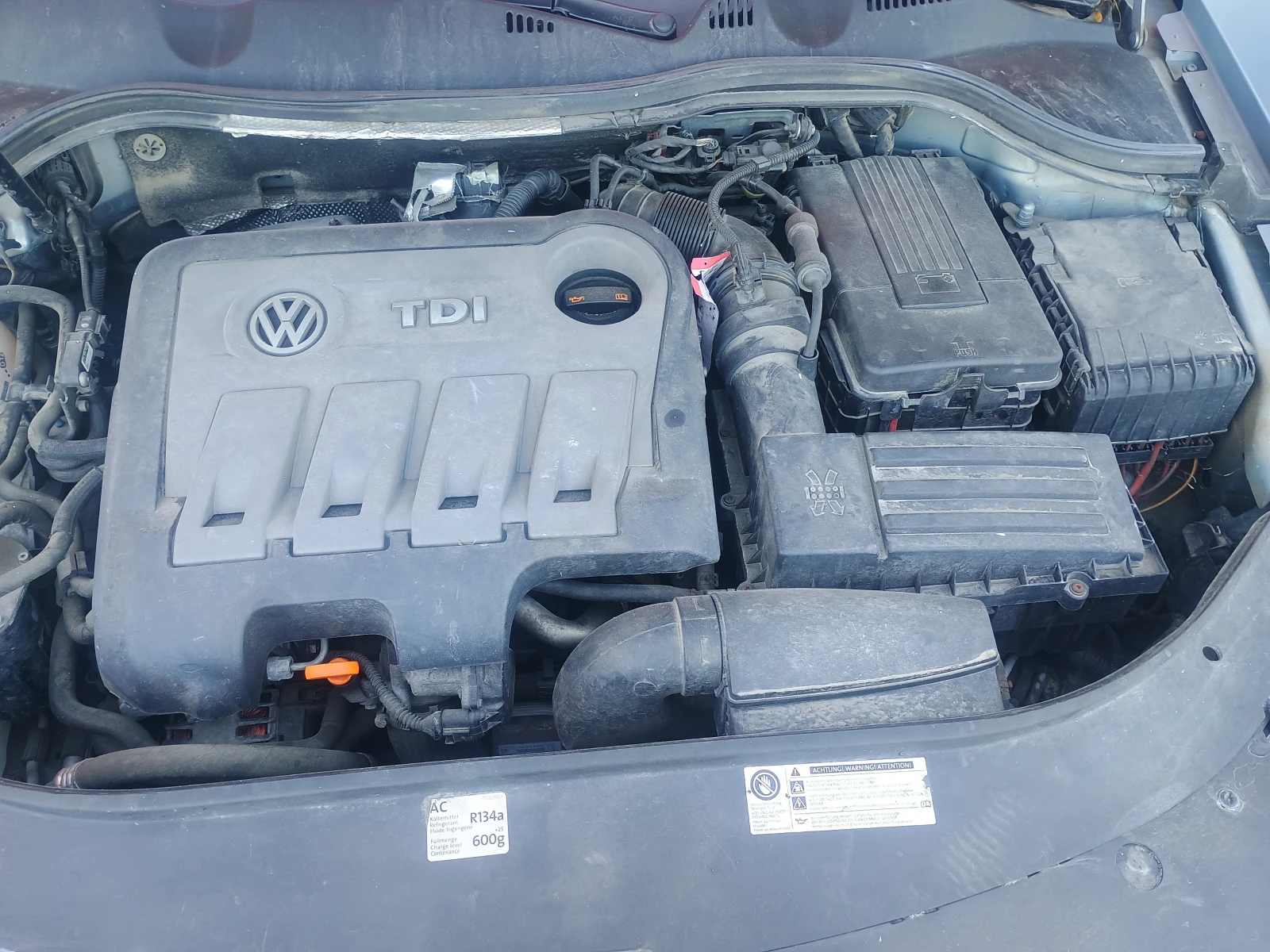 VW Passat, снимка 14 - Автомобили и джипове - 55268114
