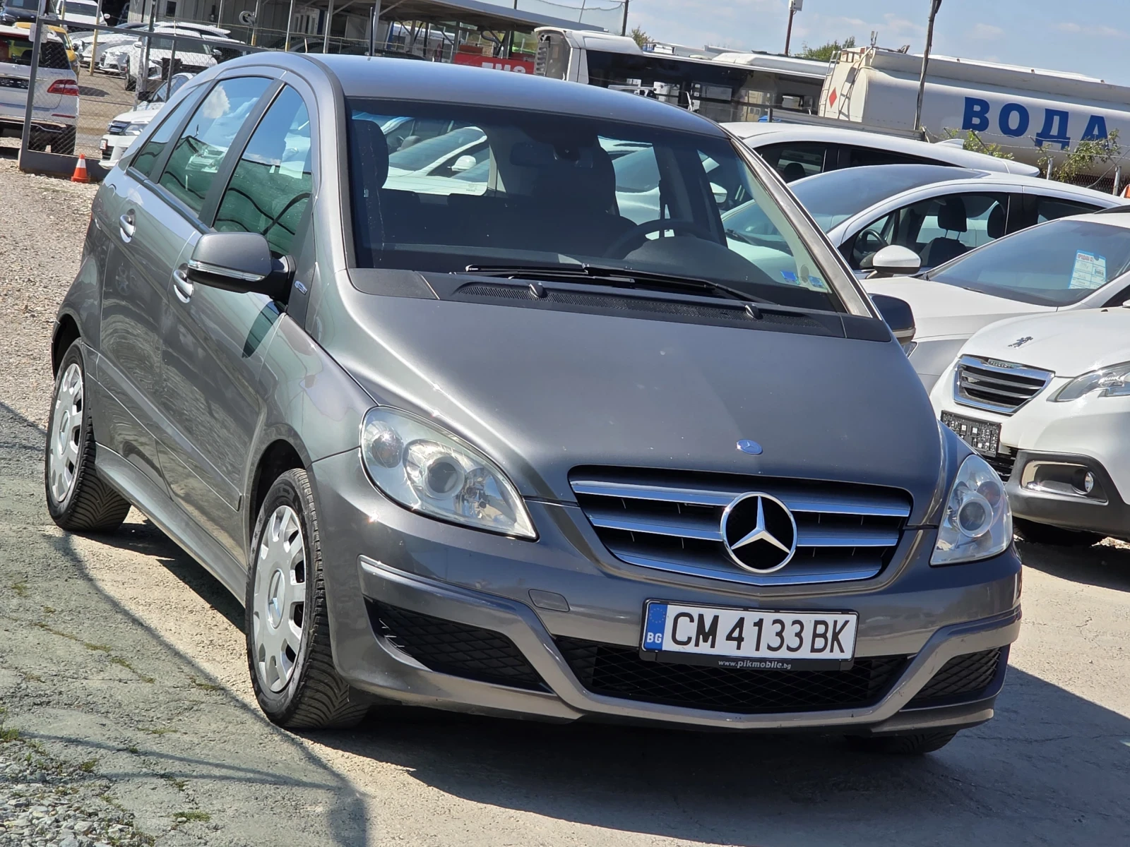 Mercedes-Benz B 180 Топ състояние лизинг 