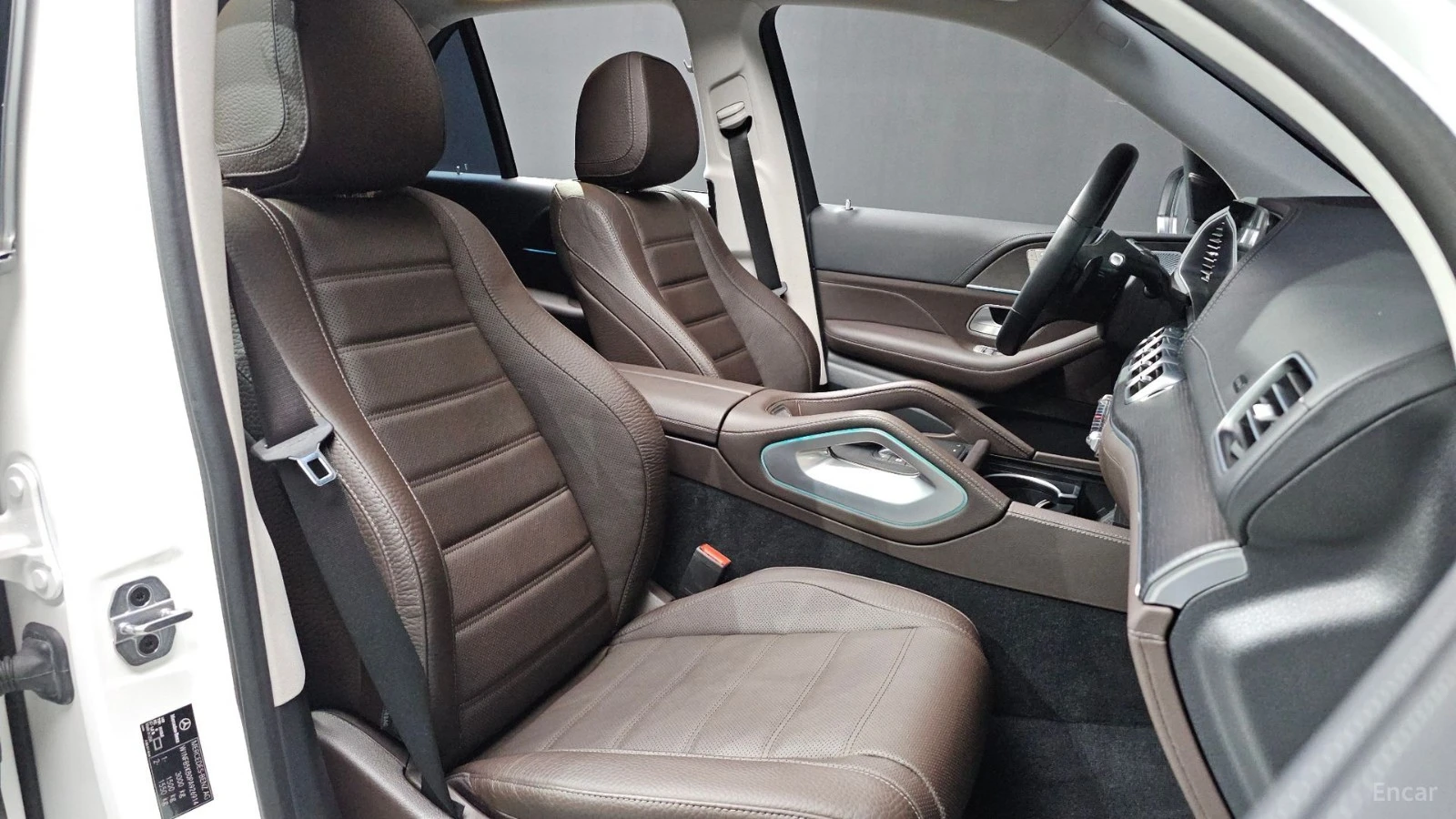 Mercedes-Benz GLE 450 AMG Line| BLACK WOOD| AIR| 360| VENTED S| HUD, снимка 17 - Автомобили и джипове - 56136802
