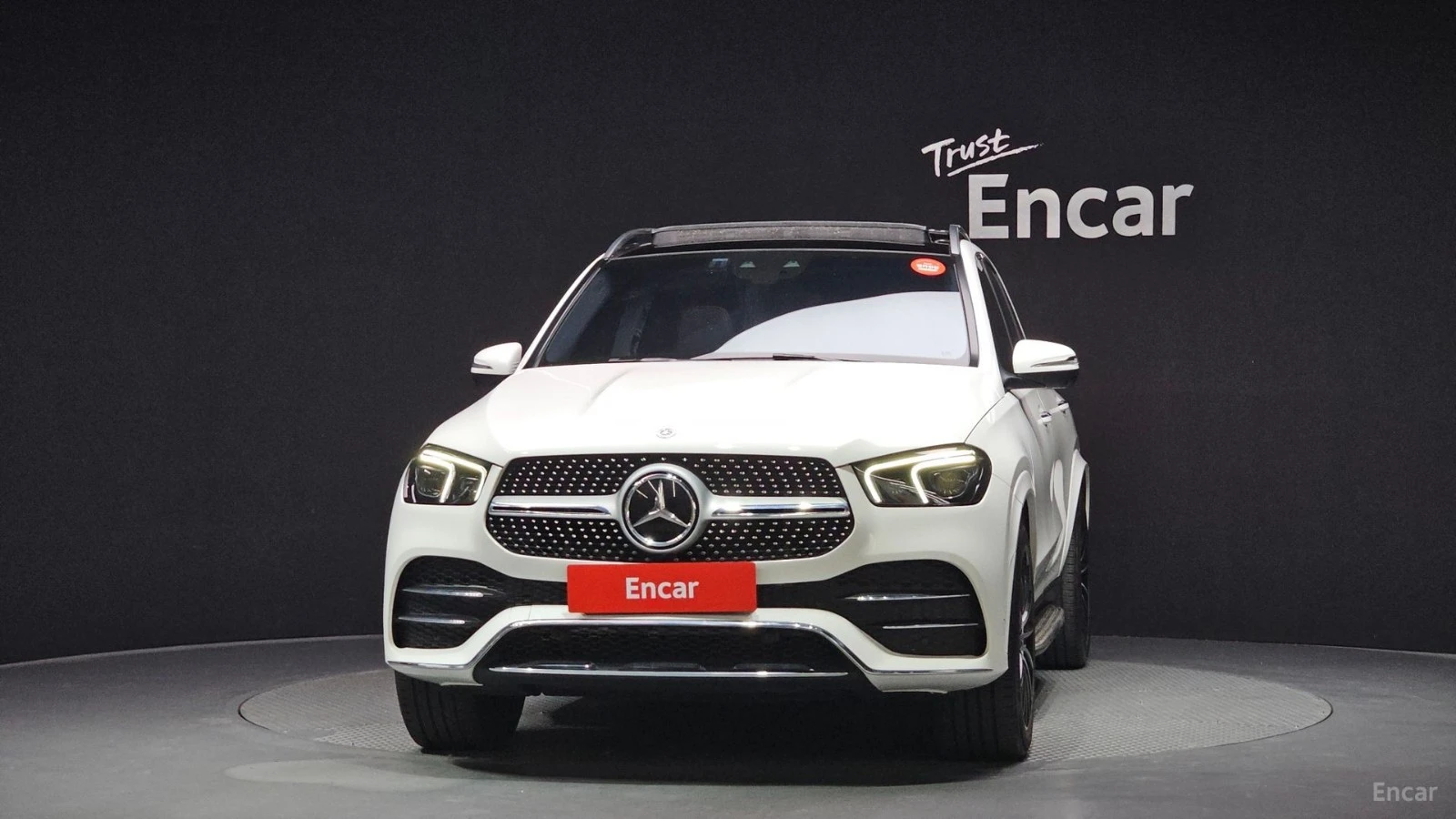 Mercedes-Benz GLE 450 AMG Line| BLACK WOOD| AIR| 360| VENTED S| HUD, снимка 3 - Автомобили и джипове - 56136802