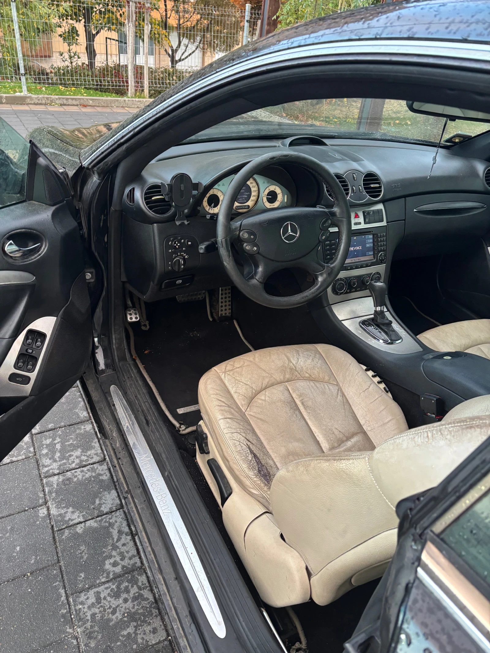 Mercedes-Benz CLK 220 CDI, снимка 8 - Автомобили и джипове - 56536203