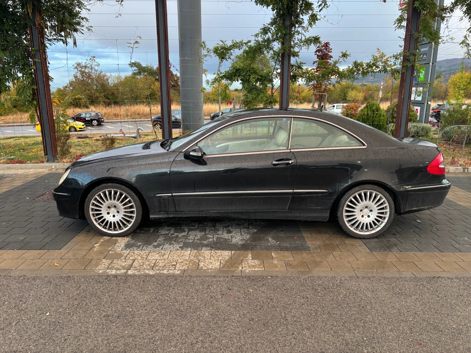 Mercedes-Benz CLK 220 CDI, снимка 4 - Автомобили и джипове - 56536203