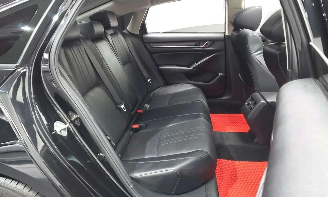 Honda Accord * 1.5 Turbo * , снимка 11 - Автомобили и джипове - 56598421