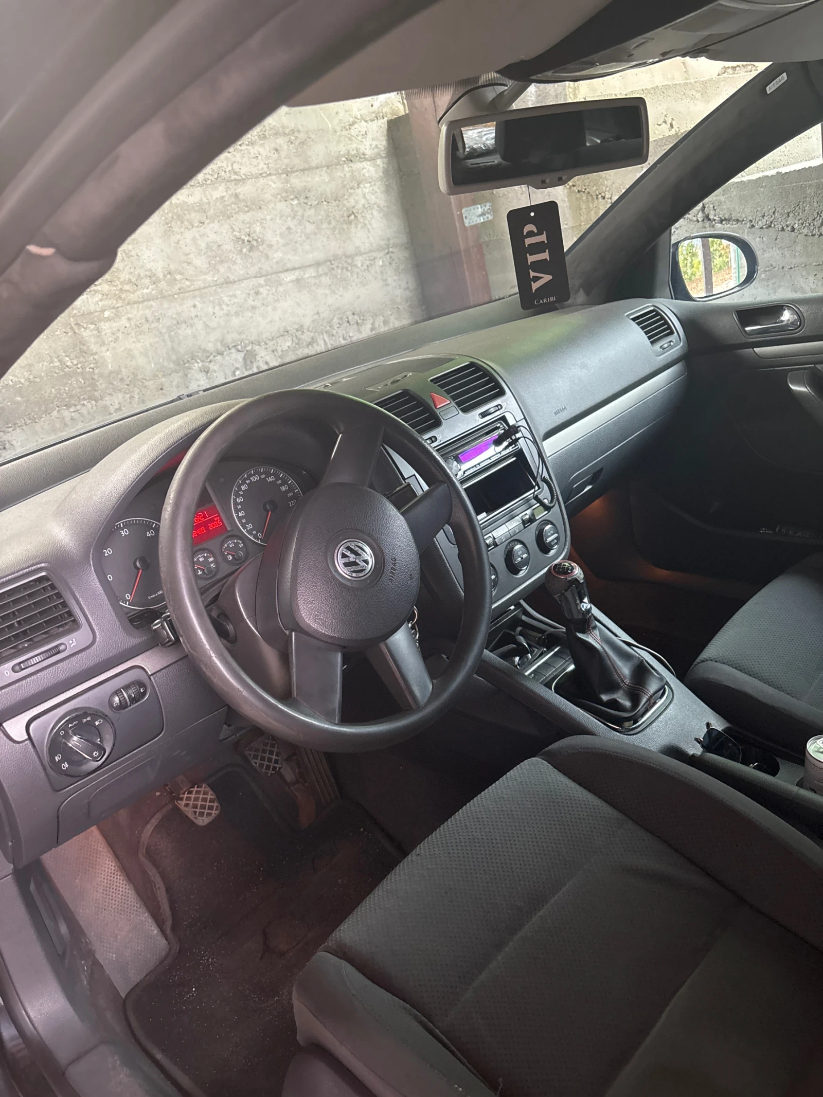 VW Golf, снимка 2 - Автомобили и джипове - 56681595