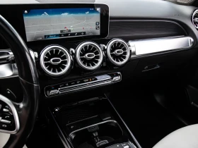 Mercedes-Benz GLB 250 AMG PK* МЪРТВА ТОЧКА* PANO* AMBIENT* КРАЙНА ЦЕНА, снимка 9