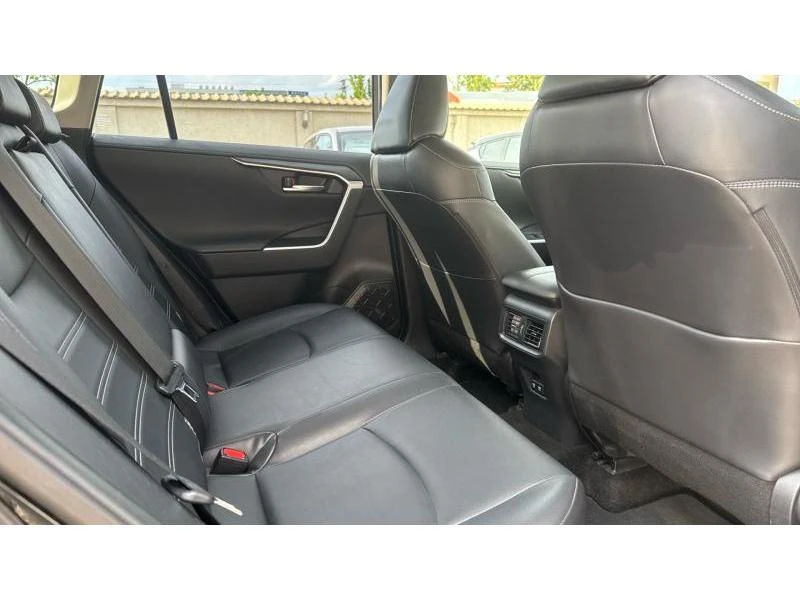 Toyota Rav4 LUXURY PREMIUM BLACK EDITION - изображение 7
