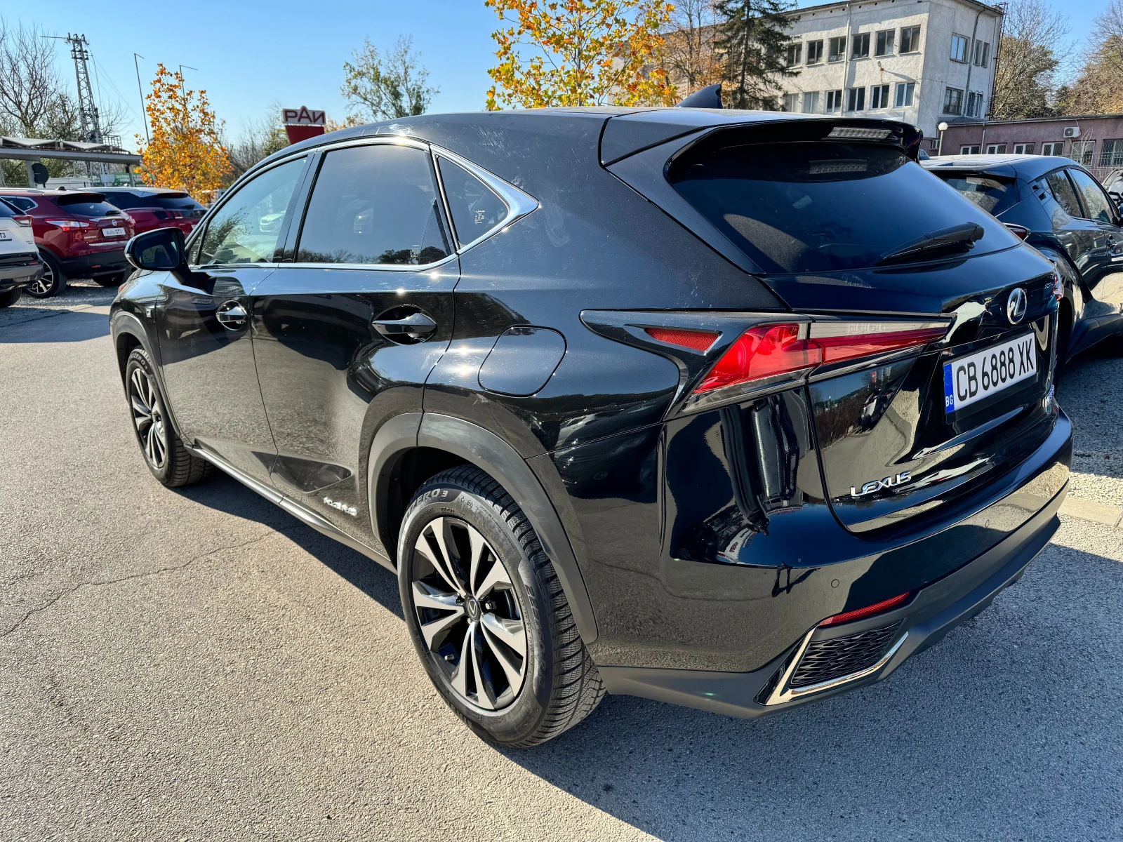 Lexus NX 300h 2.5h F-Sport 197k.с FACE 4x4 Гаранция  - изображение 6