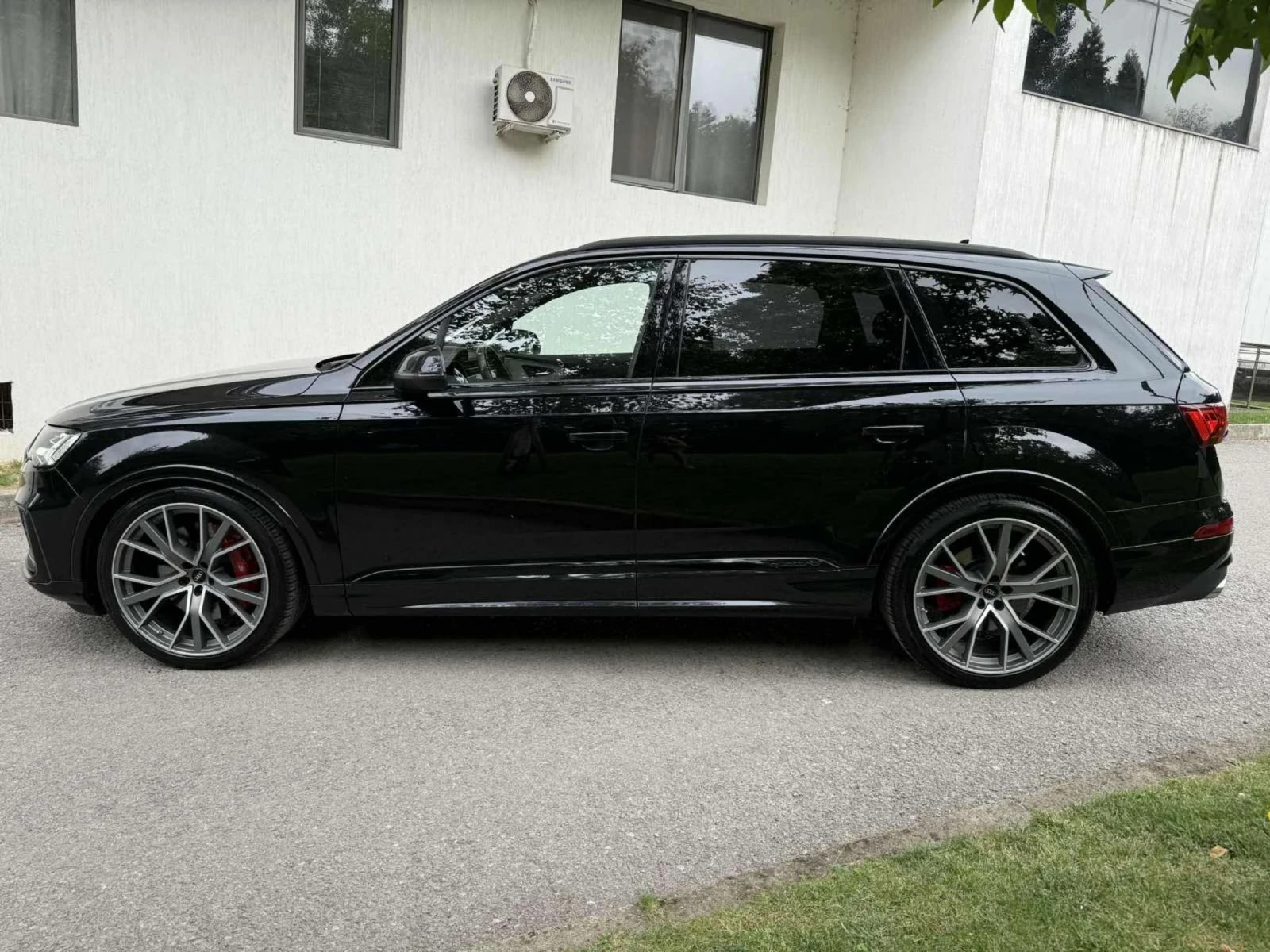 Audi SQ7 FACE / BANG & OLUFSEN / РЕГИСТРИРАН - изображение 4