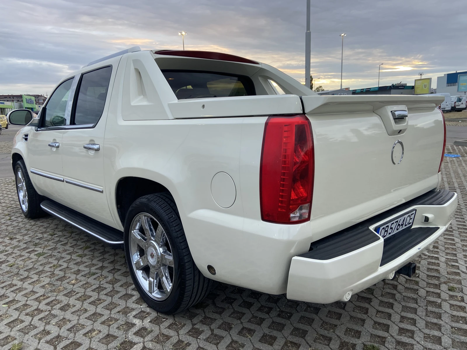 Cadillac Escalade 6.2 4X4 LPG/ПИКАП | Mobile.bg — изображение 4
