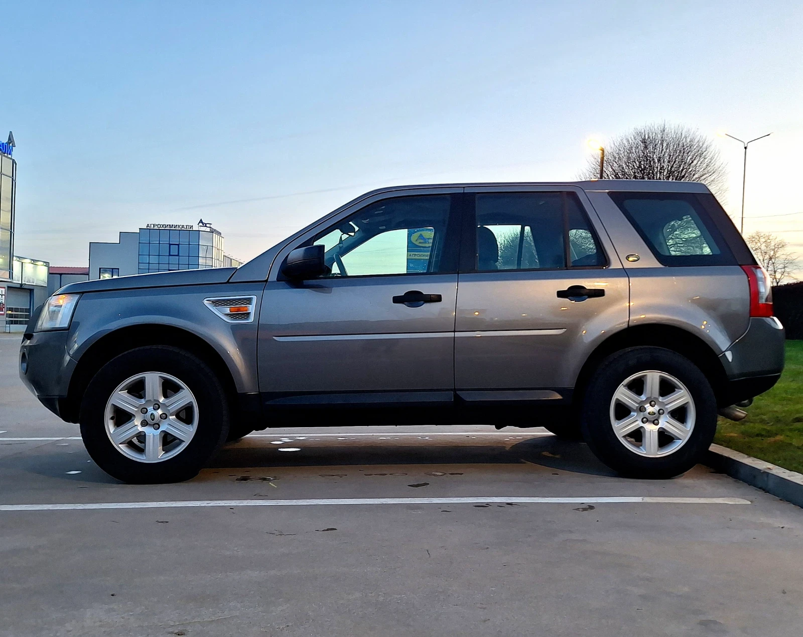 Land Rover Freelander 2.2 TD4 - изображение 4