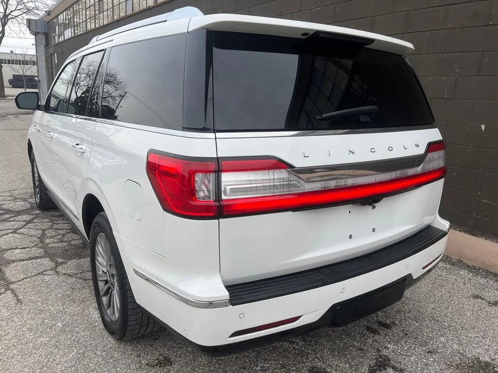 Lincoln Navigator Reserve * ОБДУХВАНЕ* 360 КАМЕРА* ПОДГРЕВИ* DIGITAL - изображение 3