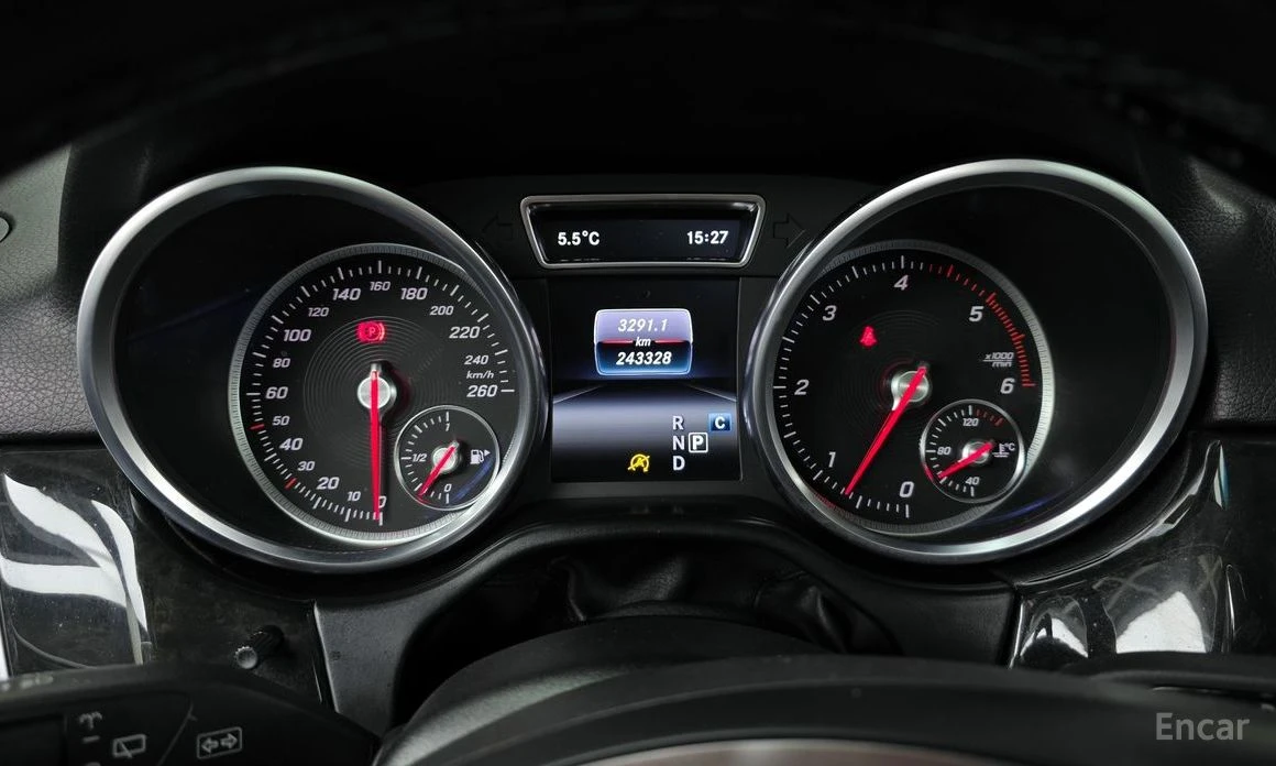 Mercedes-Benz GLE 350 4MATIC* KEYLESS* ПОДГРЕВ* ОБДУХВАНЕ* ПАНОРАМА, снимка 12 - Автомобили и джипове - 53987301