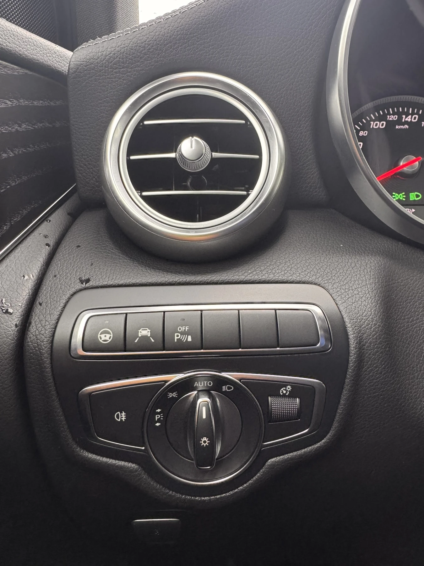 Mercedes-Benz GLC 350 Avangarde, снимка 14 - Автомобили и джипове - 54413406