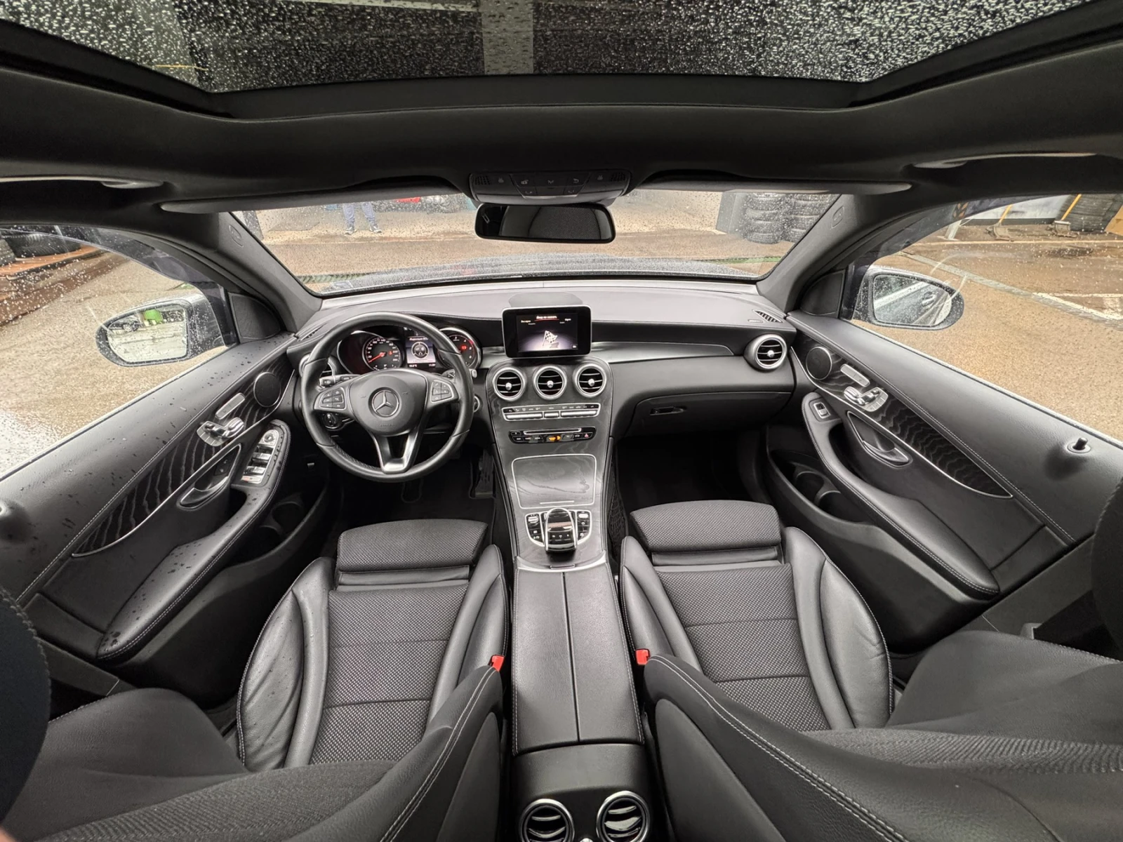 Mercedes-Benz GLC 350 Avangarde, снимка 11 - Автомобили и джипове - 54413406