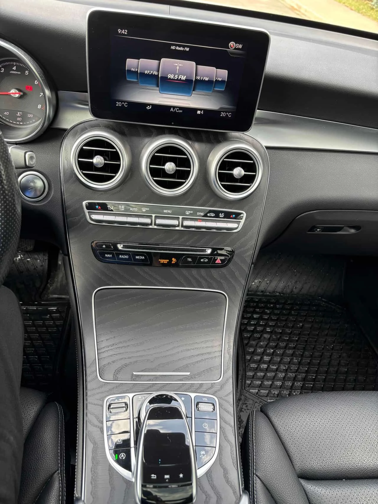 Mercedes-Benz GLC 300 4MATIC* DISTRONIC* 360КАМЕРИ* ПАНОРАМА* , снимка 9 - Автомобили и джипове - 54666739