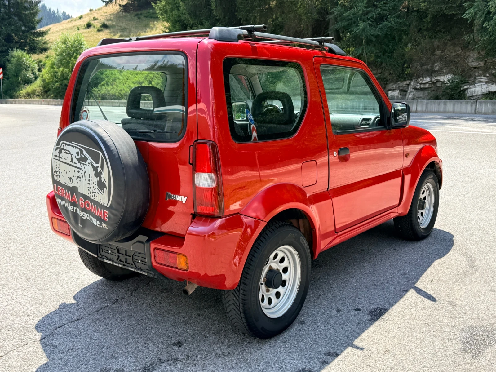 Suzuki Jimny 1.3i* Италия* БЪРЗИ/БАВНИ* 4х4* , снимка 4 - Автомобили и джипове - 55711075