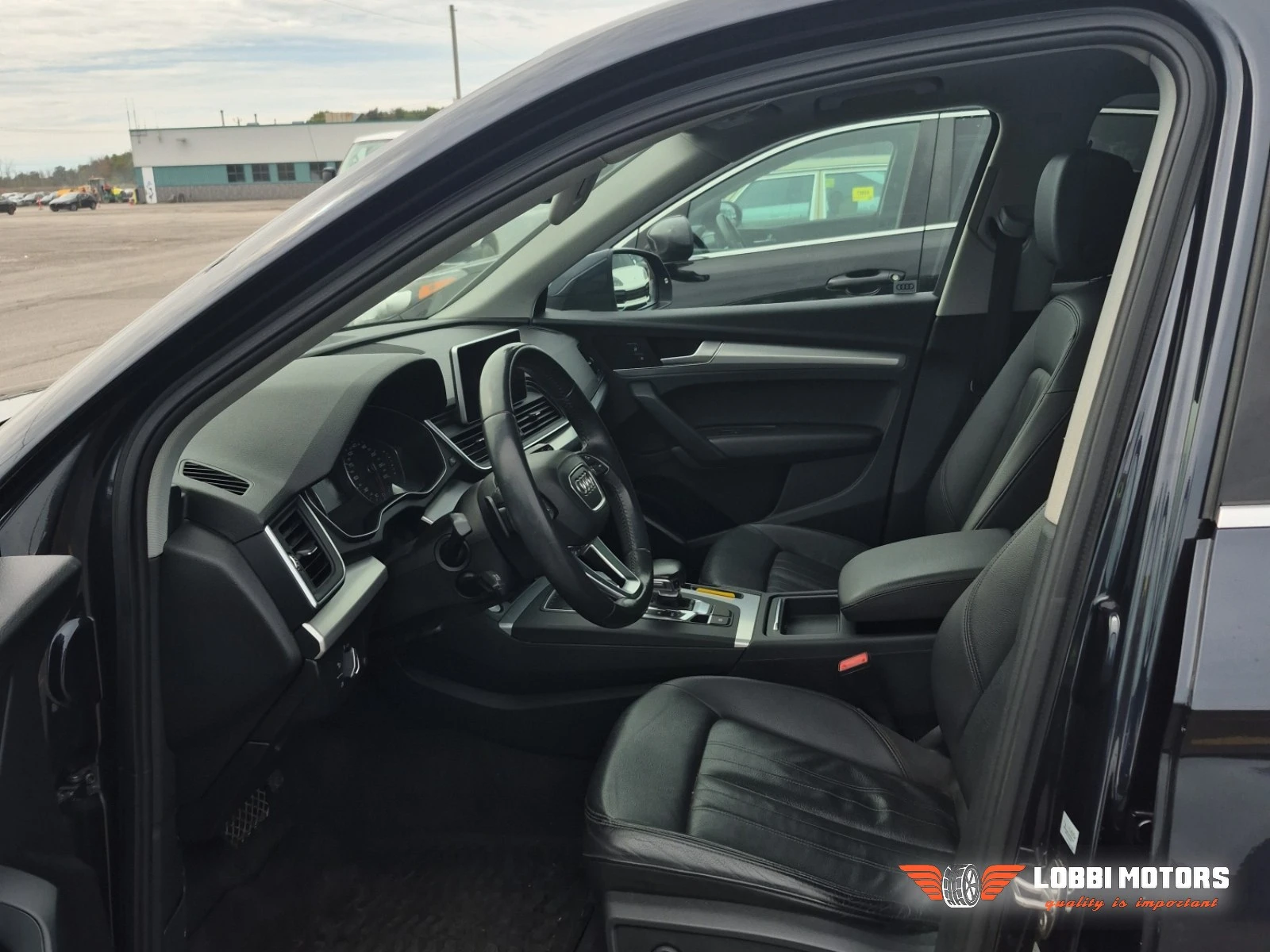 Audi Q5, снимка 5 - Автомобили и джипове - 56103765