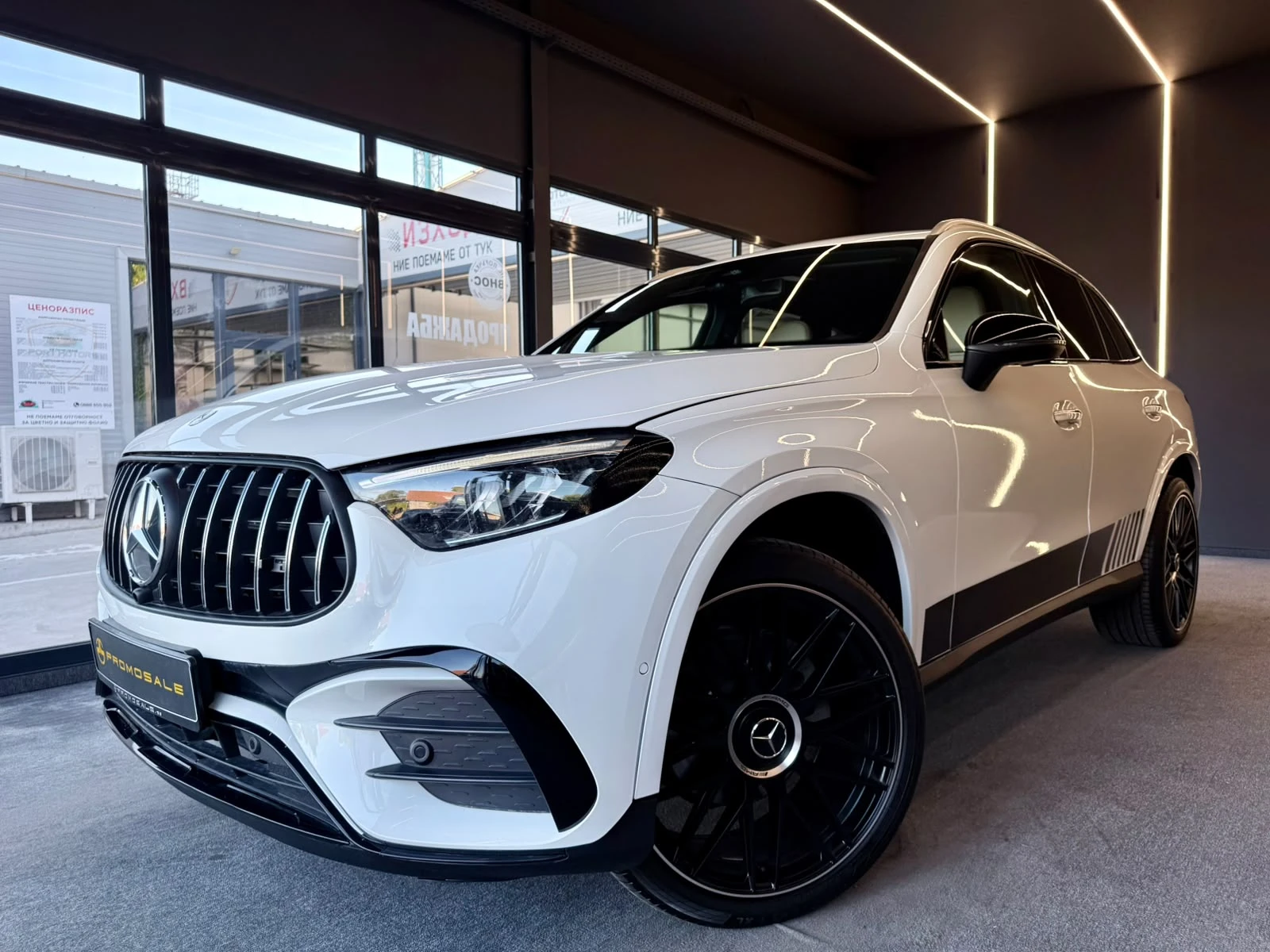 Mercedes-Benz GLC 300 53 AMG* 4M* Burm* Подгрев* ЛИЗИНГ, снимка 3 - Автомобили и джипове - 56215150