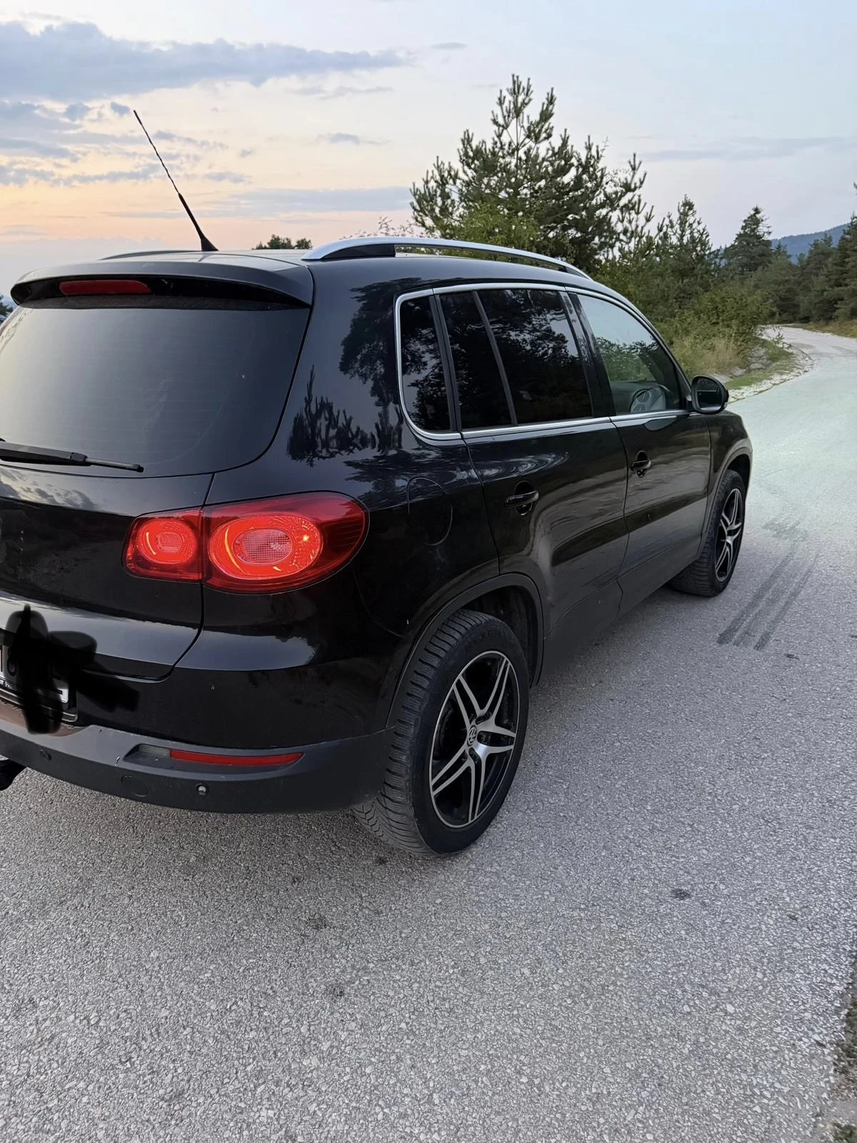 VW Tiguan, снимка 4 - Автомобили и джипове - 56327254
