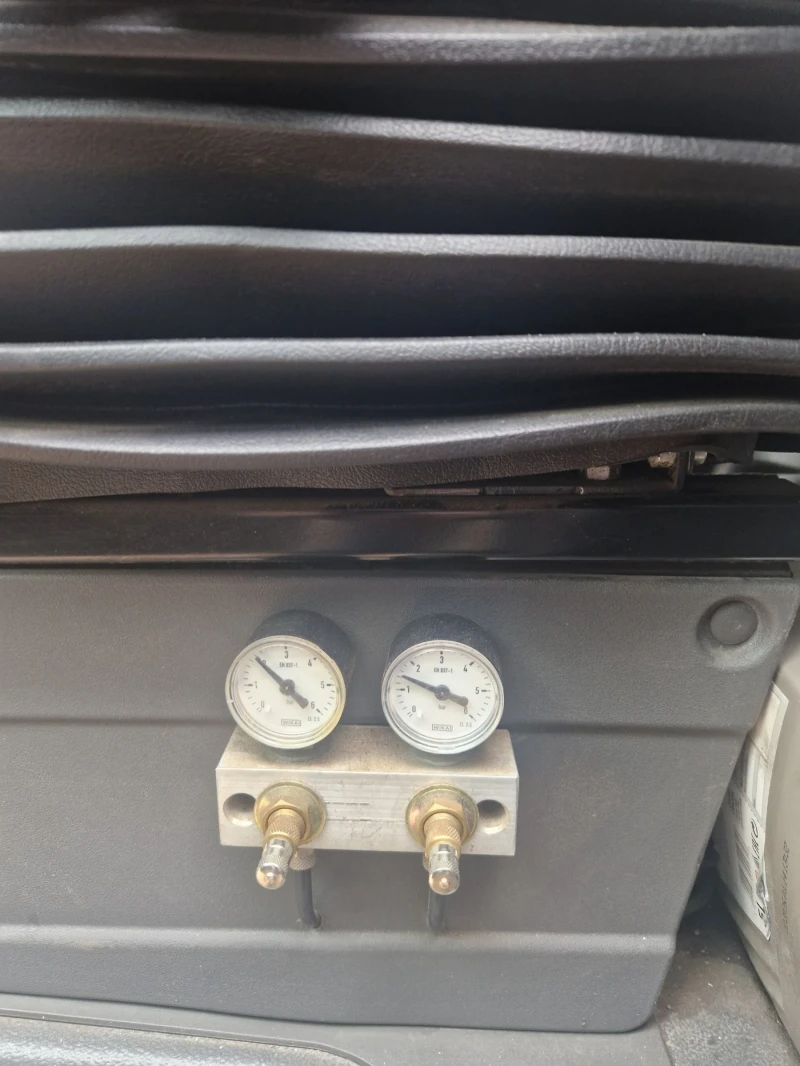 Iveco Daily 35C17, снимка 8 - Бусове и автобуси - 53488993