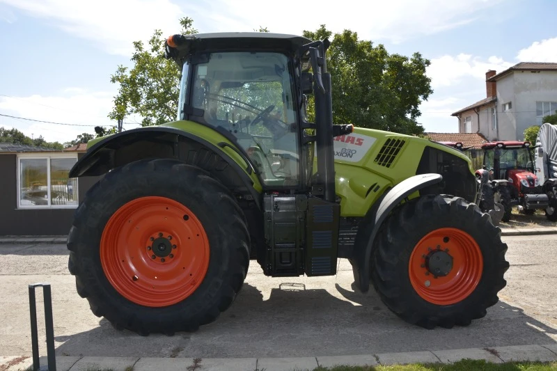 Трактор Claas AXION 830, снимка 8 - Селскостопанска техника - 46879928