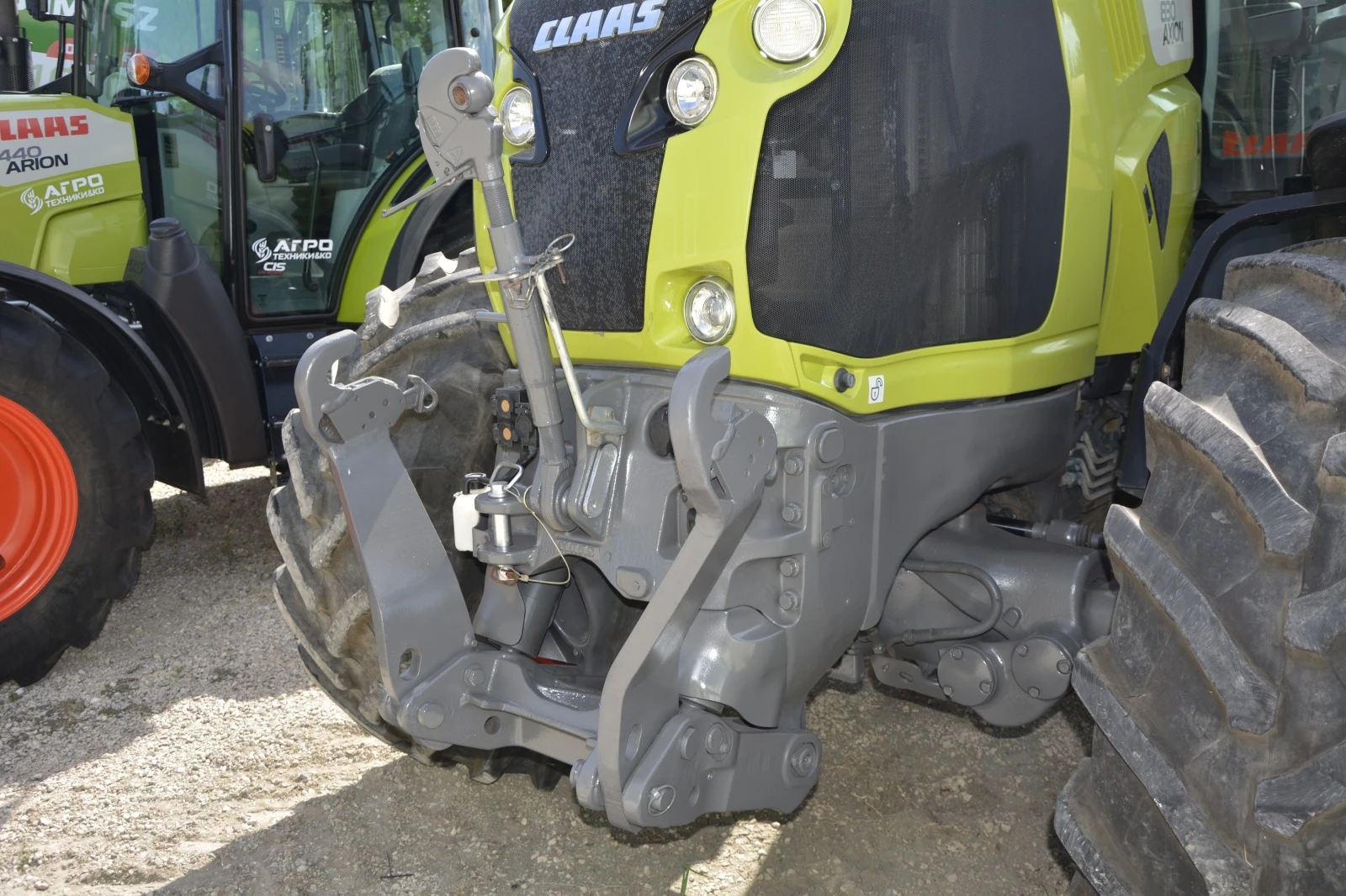 Трактор Claas AXION 830 - изображение 9