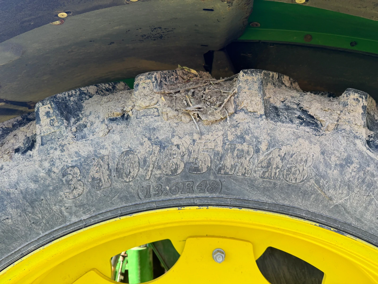 Трактор John Deere 6 - изображение 6