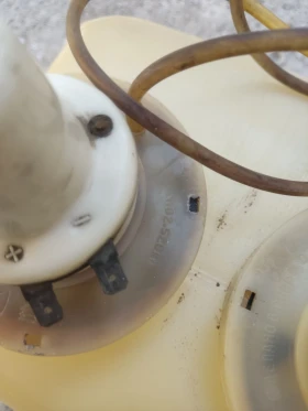 Казанче за чистачки на Лада с две моторчета, снимка 7