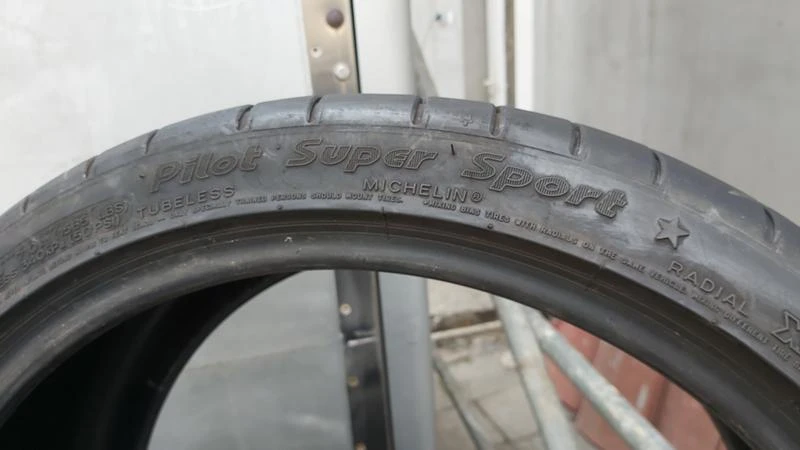 Гуми Летни 255/35R19, снимка 7 - Гуми и джанти - 28767705