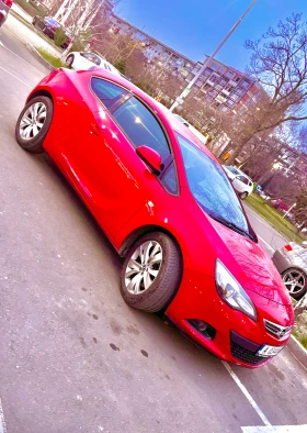 Opel Astra  GTC, снимка 1