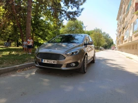 ������ Ford S-Max