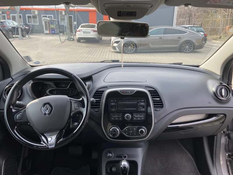 Renault Captur, снимка 4 - Автомобили и джипове - 48851804