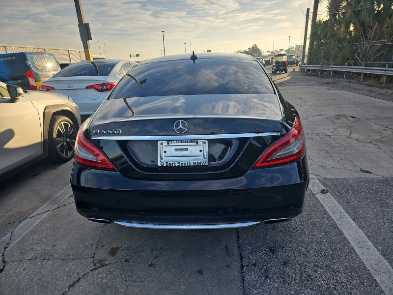 Mercedes-Benz CLS 550 FACE LIFT* Immobilizer* KEYLESS GO* DISTRONIC PLUS, снимка 5 - Автомобили и джипове - 48924092