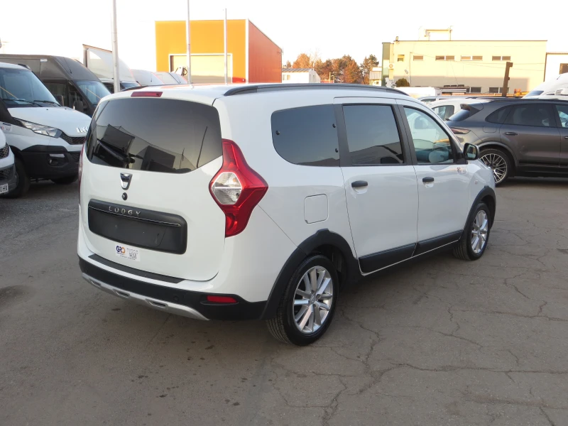 Dacia Lodgy STEPWAY, снимка 4 - Автомобили и джипове - 49102847