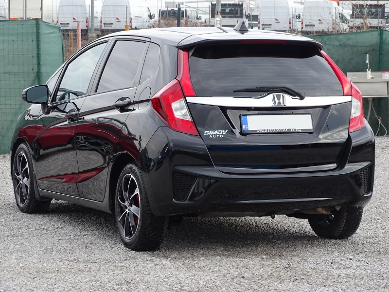 Honda Jazz 1.5i 132КС. АВТОМАТИК ШИБЕДАХ КАМЕРА ПОДГРЕВ, снимка 4 - Автомобили и джипове - 49300946