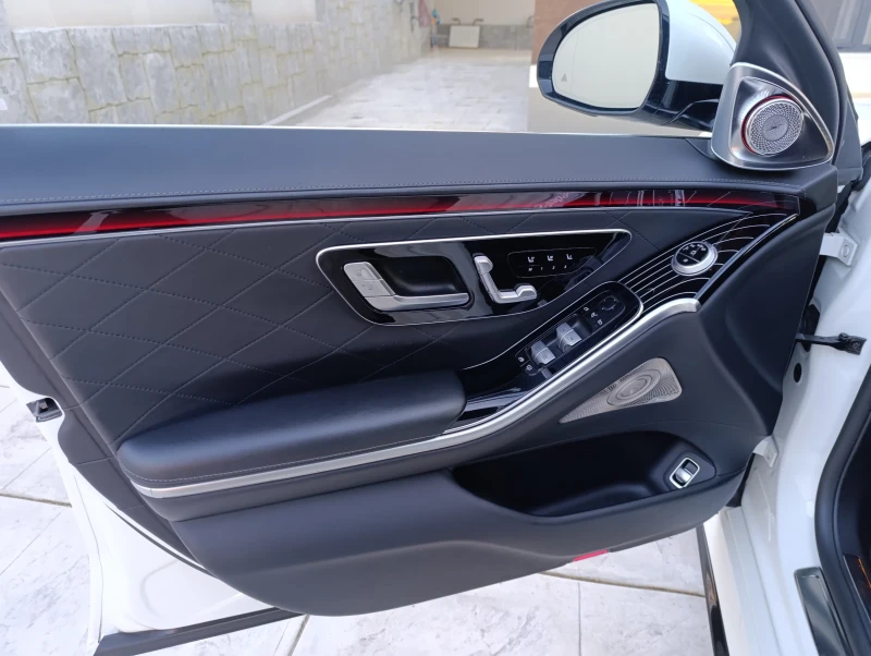 Mercedes-Benz S 500 * AMG* 4M* LONG* 3xTV, FULL, снимка 10 - Автомобили и джипове - 52540301