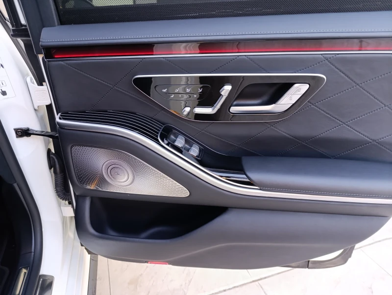 Mercedes-Benz S 500 * AMG* 4M* LONG* 3xTV, FULL, снимка 17 - Автомобили и джипове - 52540301